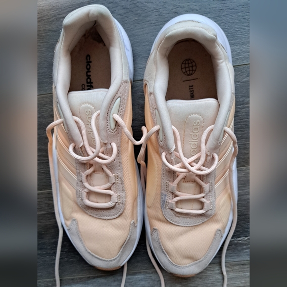 Adidas Ozelle Cloudfoam Lifestyle Running Shoes - Picture 4 of 12